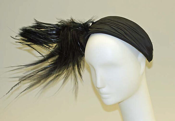 Hat, Lilly Daché (American (born France), Bègles 1898–1989 Louvecienne), silk, feathers, American 