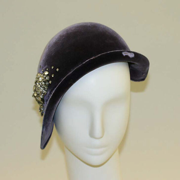 Hat, Lilly Daché (American (born France), Bègles 1898–1989 Louvecienne), silk, glass, metal, American 