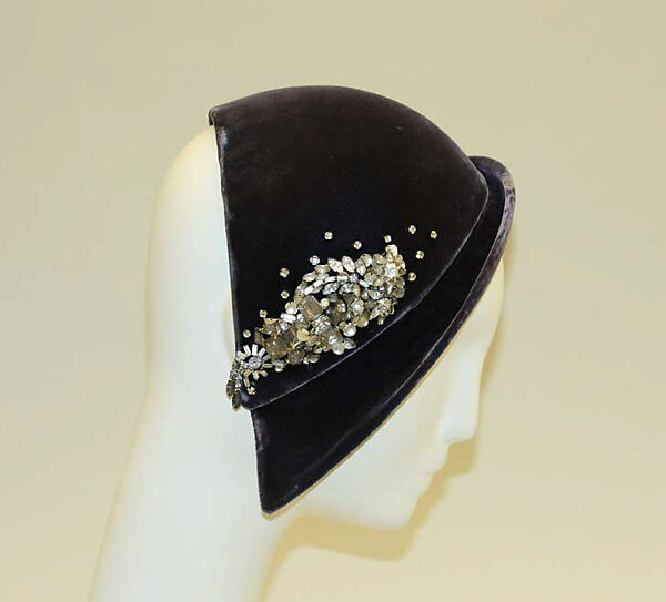 Hat, Lilly Daché (American (born France), Bègles 1898–1989 Louvecienne), silk, glass, metal, American