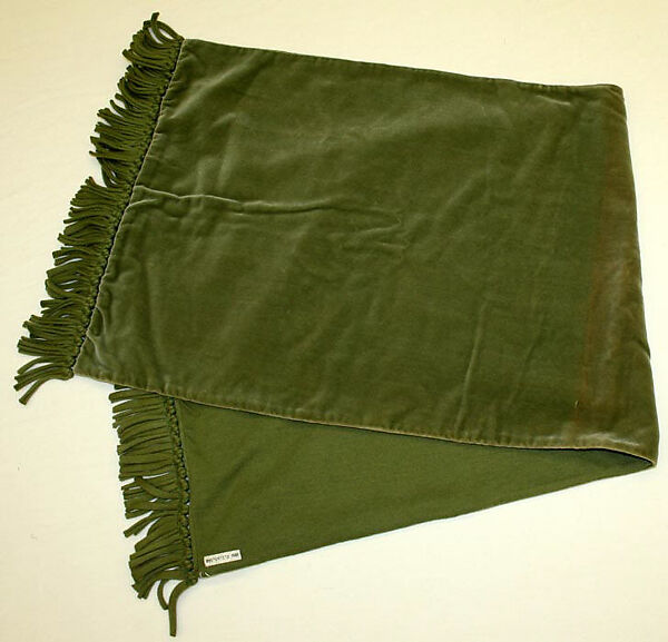 Accessory set, Paulette (French), (a, b) silk, metal; (d) silk, wool, French