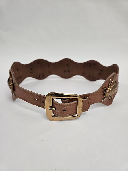 Accessory set, leather, metal, American