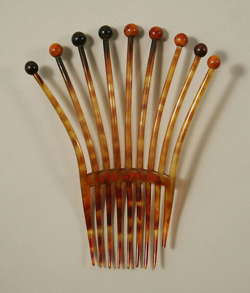 Comb, horn, American or European