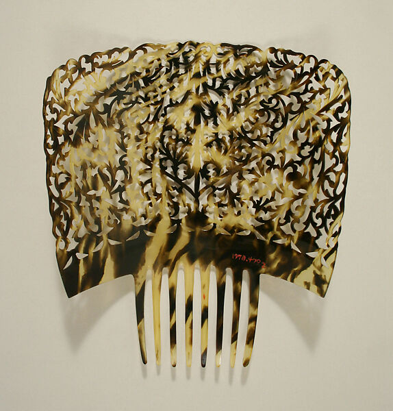 Comb, plastic (cellulose nitrate), Spanish