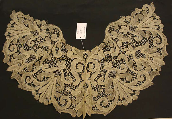 Collar, wool, American