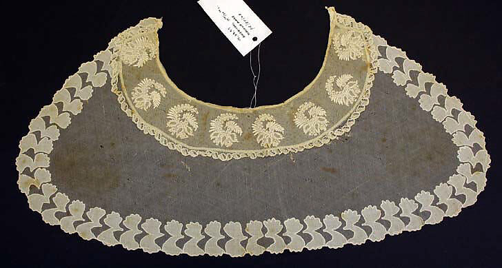 Neckpiece, cotton, American or European 