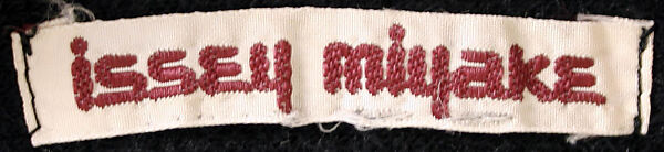 Scarf, Issey Miyake (Japanese, 1938–2022), wool, Japanese