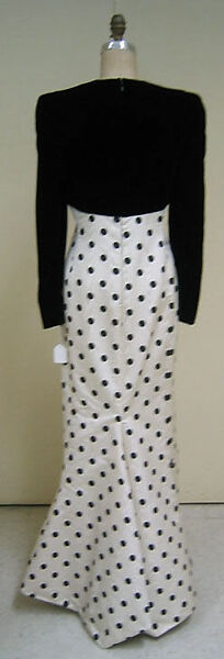 Evening ensemble, Carolina Herrera (American, born Venezuela, 1939), a,b) silk, American