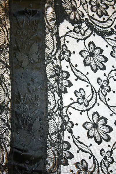 Mantilla, silk, Spanish