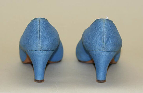 Evening ensemble, (a, b) House of Balenciaga (French, founded 1937), (a–e) silk, French