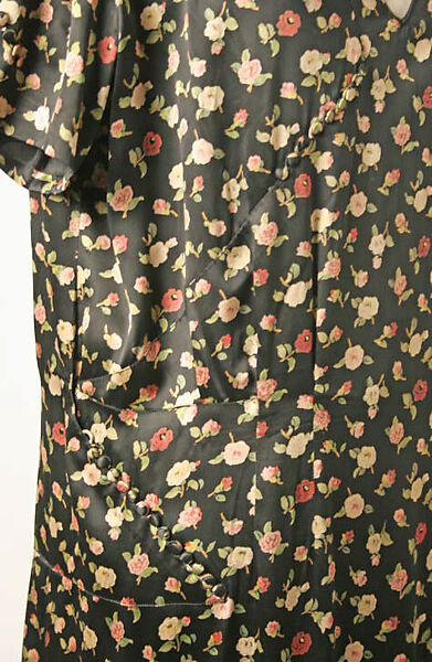 Afternoon dress, House of Patou (French, founded 1914), (a) silk
(b) leather, French