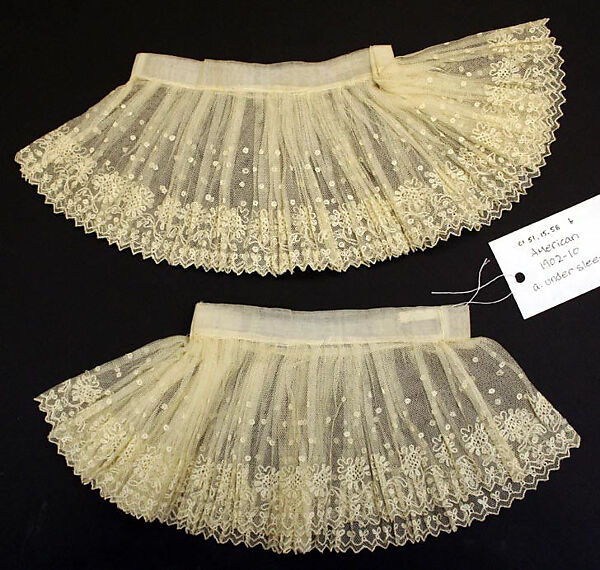 Undersleeves, cotton, American 