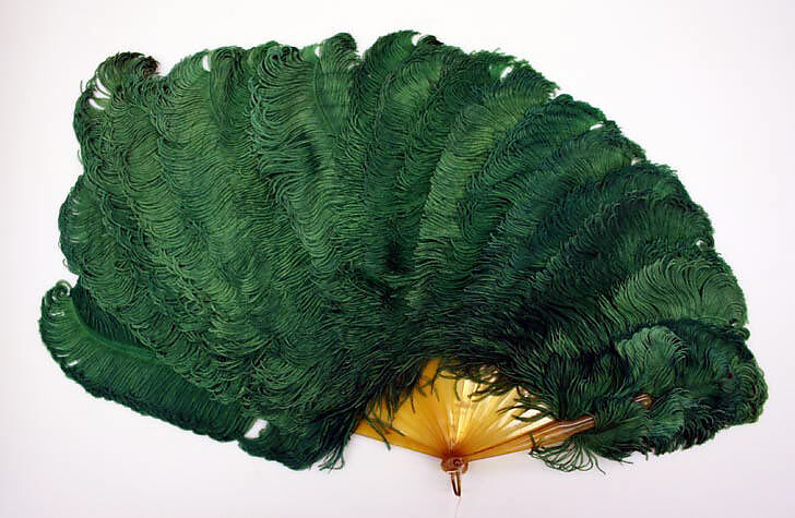 Fan, feathers, plastic, American or European 