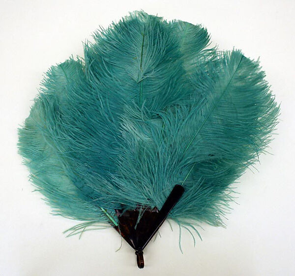 Fan, feathers, plastic, American or European 