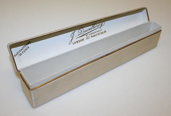 Fan, shell, American