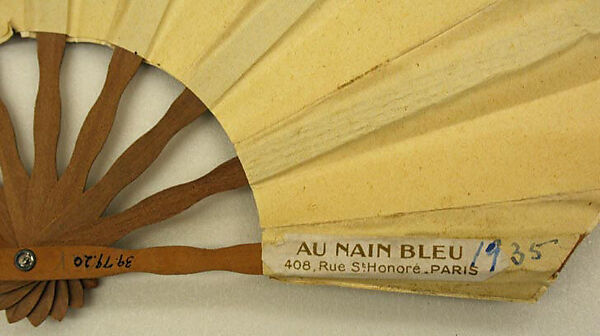 Fan, paper, American or European