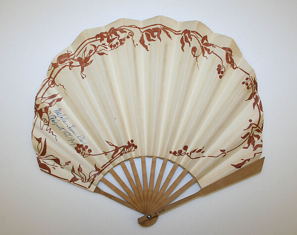 Fan, paper, American or European