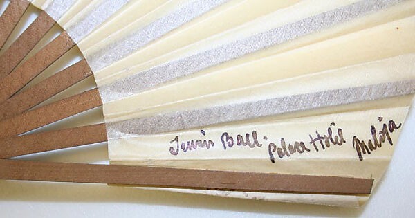 Fan, paper, American or European