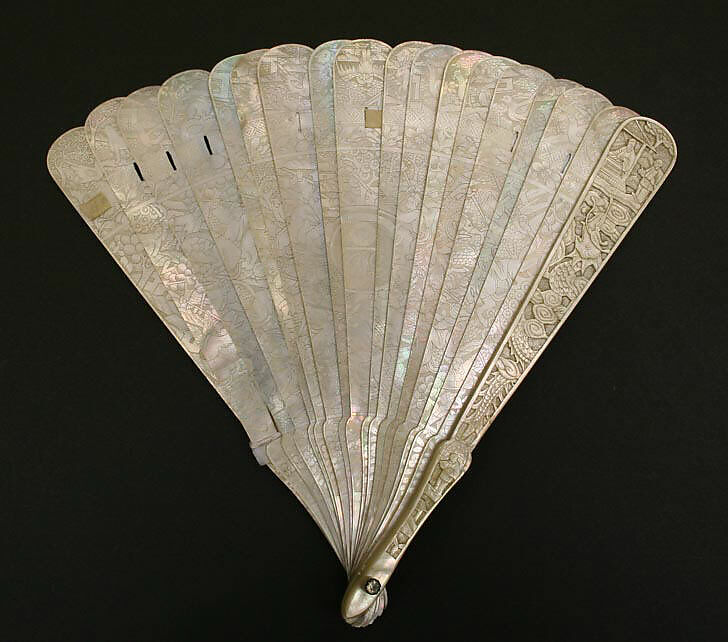 Brisé fan, mother-of-pearl, French 
