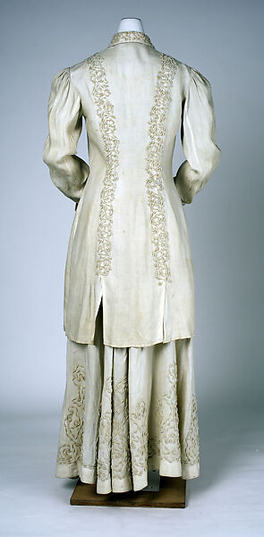 Ensemble, linen, American