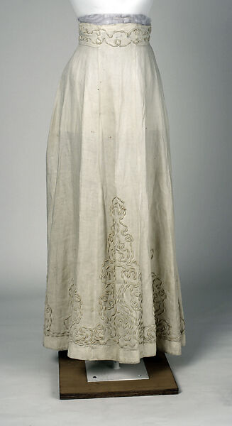 Ensemble, linen, American