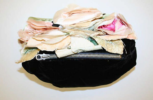 Muff, silk, American or European