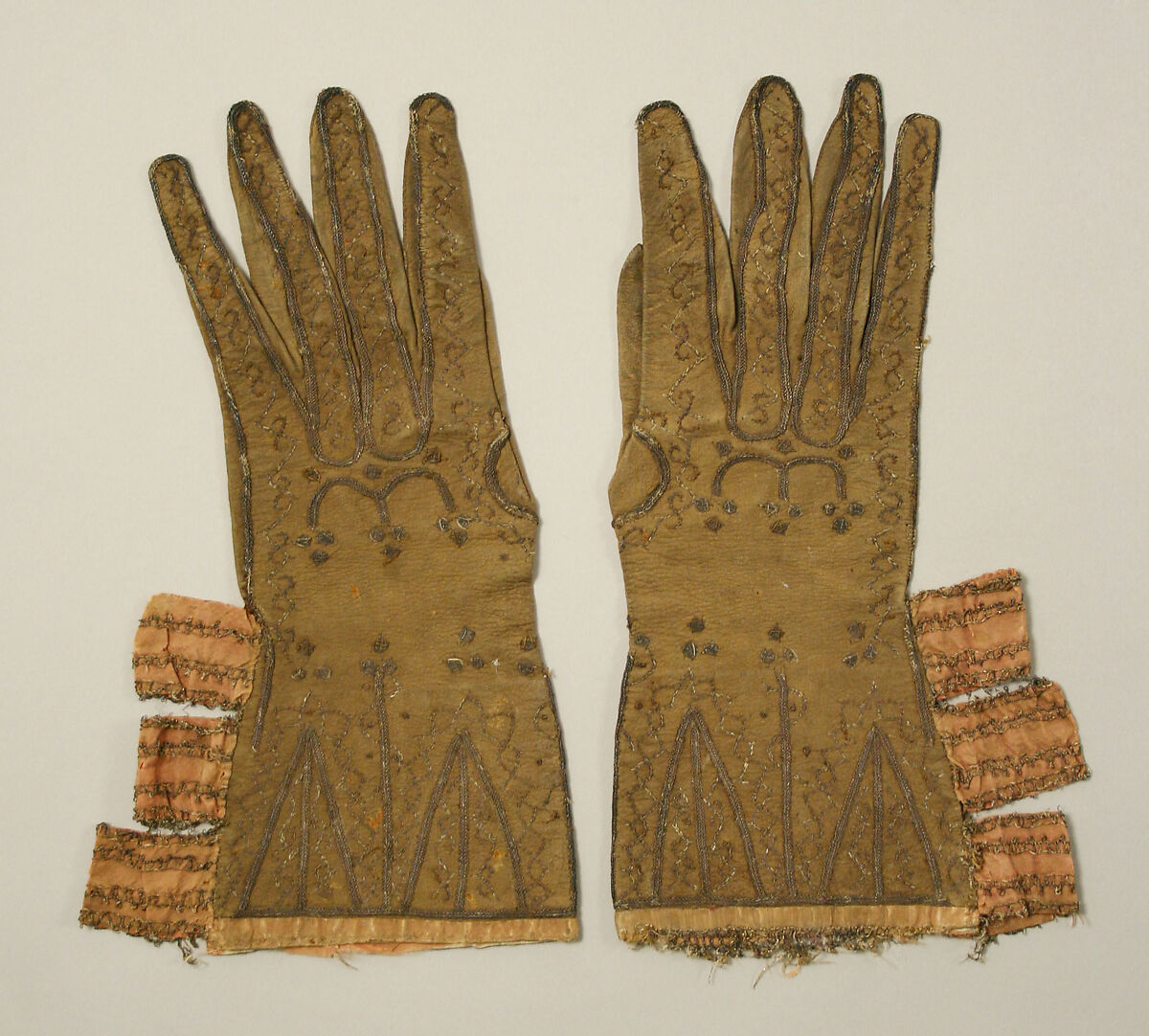 Gloves, leather, British 