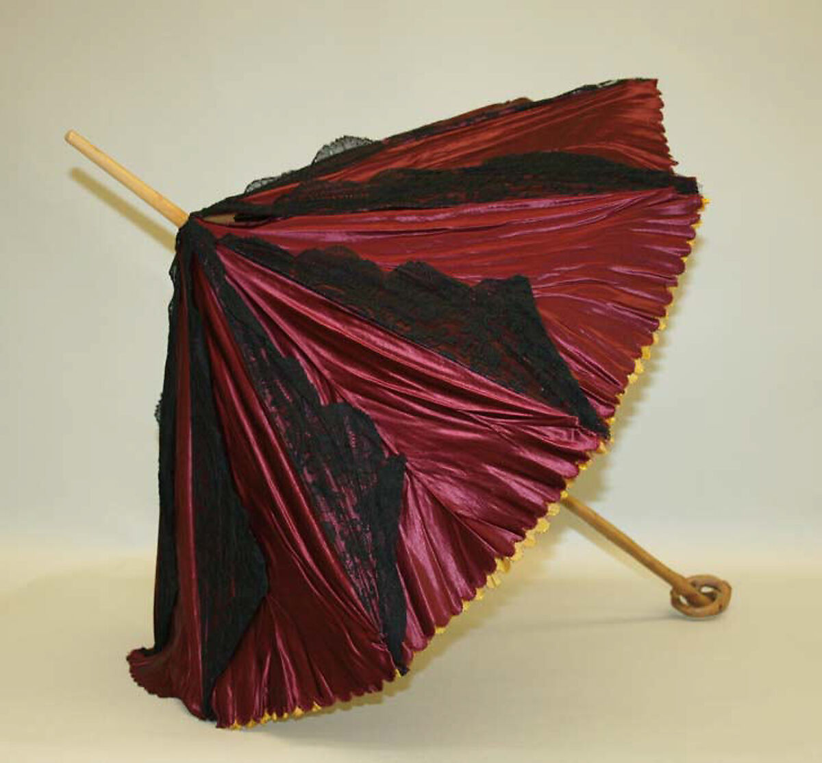 Parasol, silk, wood, American 