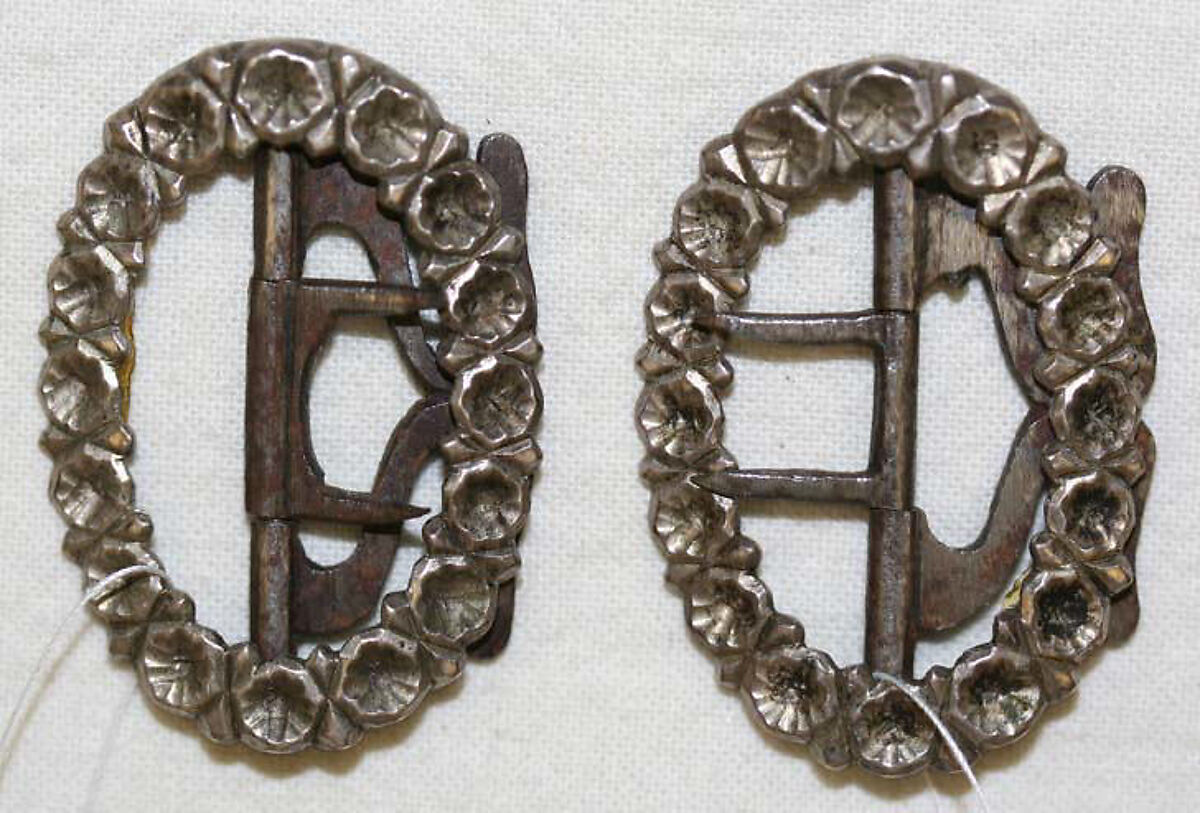 Buckle, metal, European 