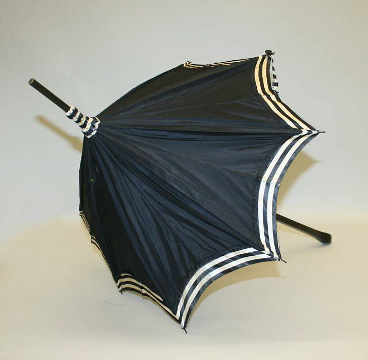 Parasol, silk, American 