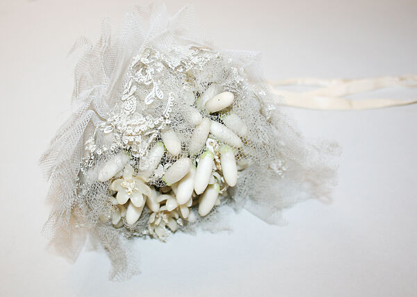 Wedding accessory set, silk, metal, wax, American or European