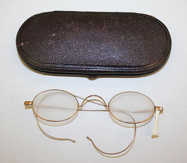 Spectacles, (a) gold, glass, American 