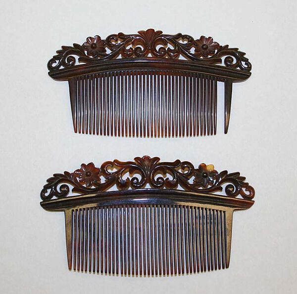 Side comb, tortoiseshell, American or European 