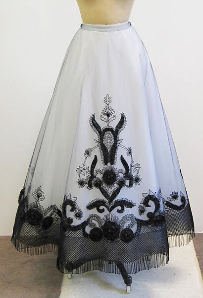 Evening ensemble, Oscar de la Renta, LLC. (American, founded 1965), a) cotton, jet, polyester; b) synthetic, silk, jet, American