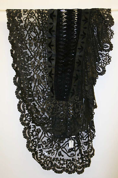 Mantilla | Spanish | The Metropolitan Museum of Art