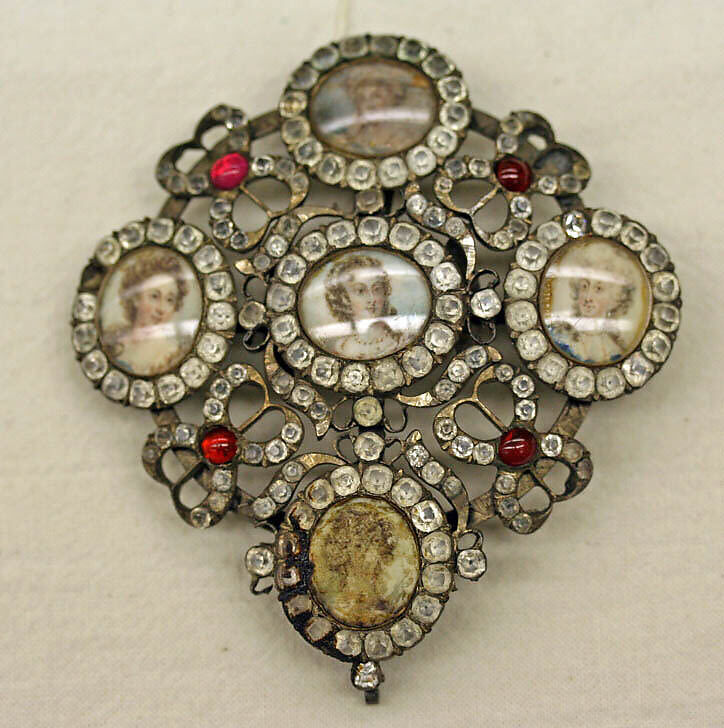 Brooch, metal, glass, British 