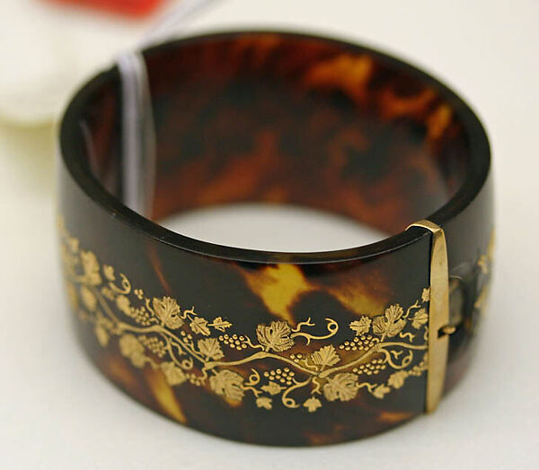 Bracelet, tortoiseshell, gold, American or European