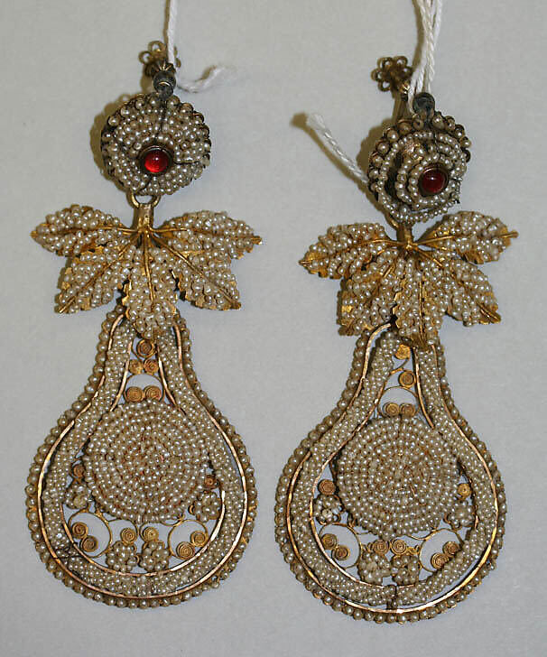 Earrings, gold, pearl, Indian 