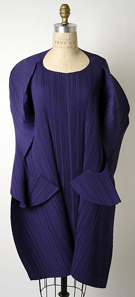 Dress, Issey Miyake (Japanese, 1938–2022), synthetic, Japanese 
