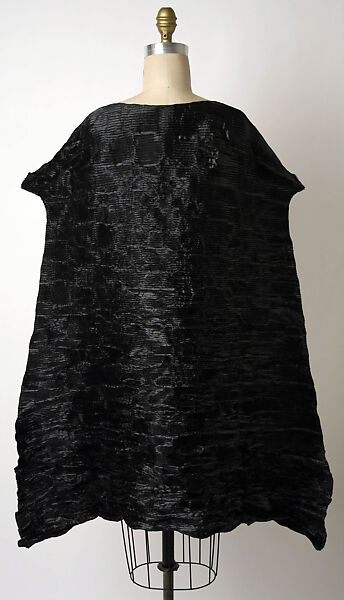 Dress, Issey Miyake (Japanese, 1938–2022), synthetic, Japanese