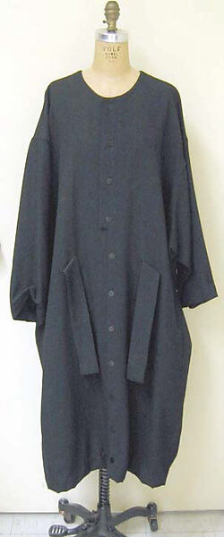 Coat, Yohji Yamamoto (Japanese, born Tokyo, 1943), wool, plastic, Japanese