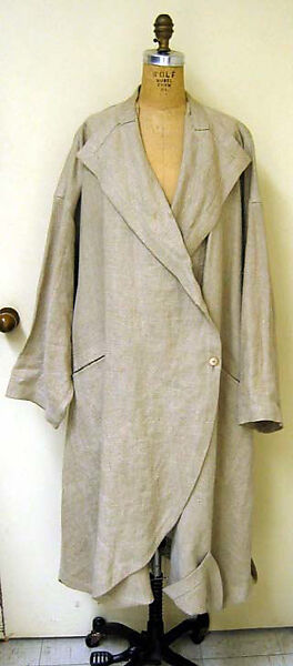 Duster, Issey Miyake (Japanese, 1938–2022), linen, plastic, Japanese 