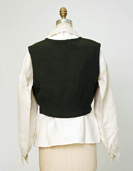 Ensemble, Mrs. Made Krastins, linen, Latvian