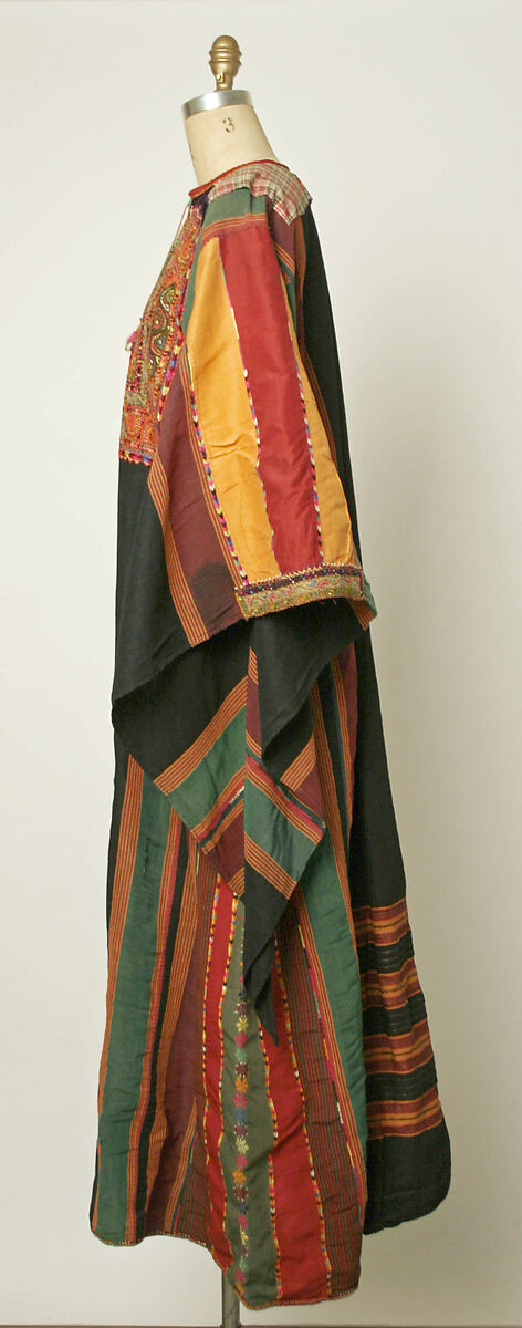 Dress, Linen, silk; embroidered