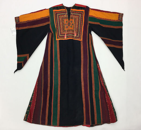 Wedding Dress, Linen, silk, and metal wrapped thread; embroidered