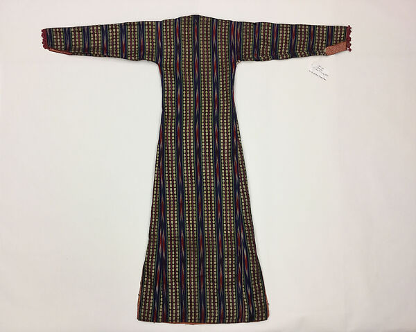 Woman's Entari Robe, Silk, cotton, and metal wrapped thread; satin weave, ikat; plain weave, printed; braided