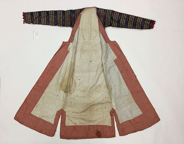 Woman's Entari Robe, Silk, cotton, and metal wrapped thread; satin weave, ikat; plain weave, printed; braided