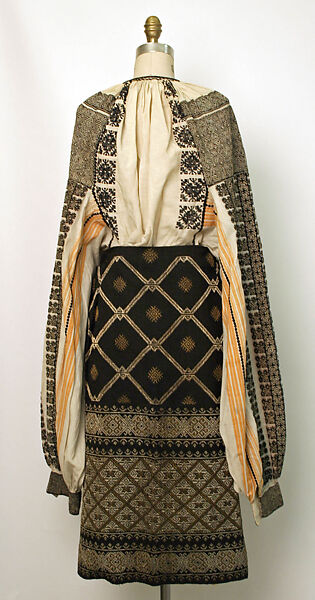 Ensemble, wool, cotton, Romanian