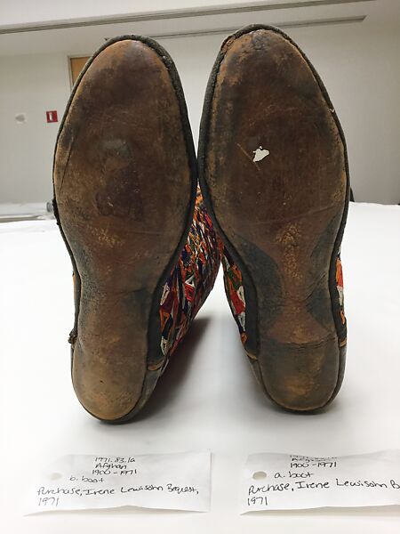 Boots, Leather, silk; embroidered