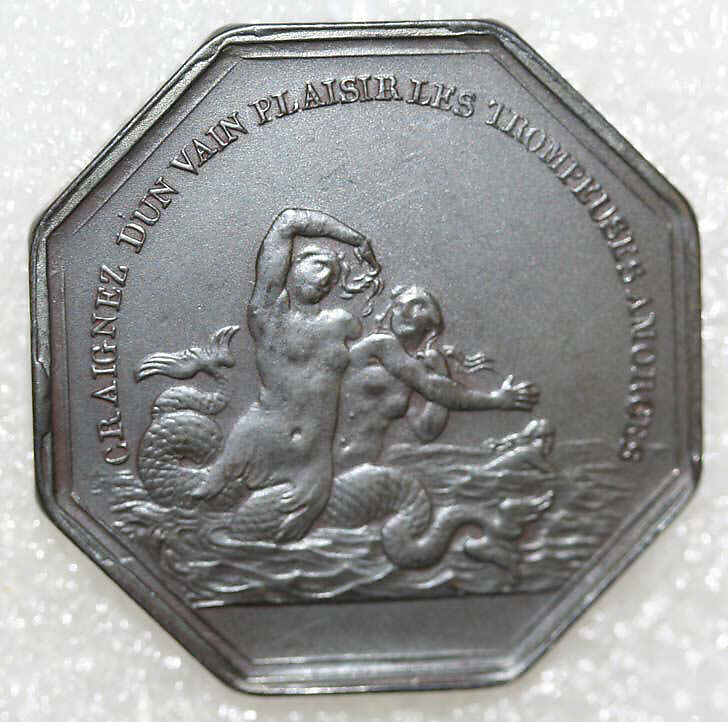 Button, metal, French