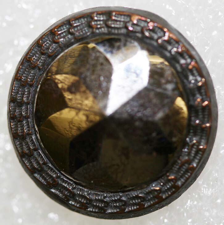 Button, wood, bone, metal, French